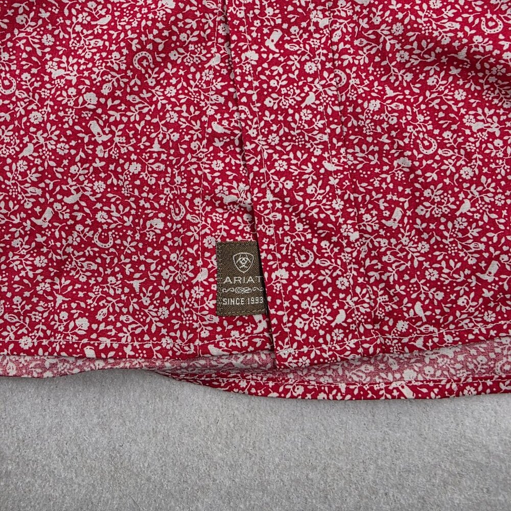 Ariat Red Floral Print Casual Button-Down Shirt - Picture 4 of 9